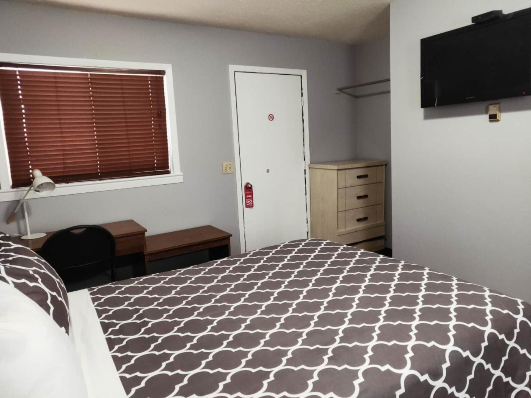 Melsask Motel Melville Zewnętrze zdjęcie