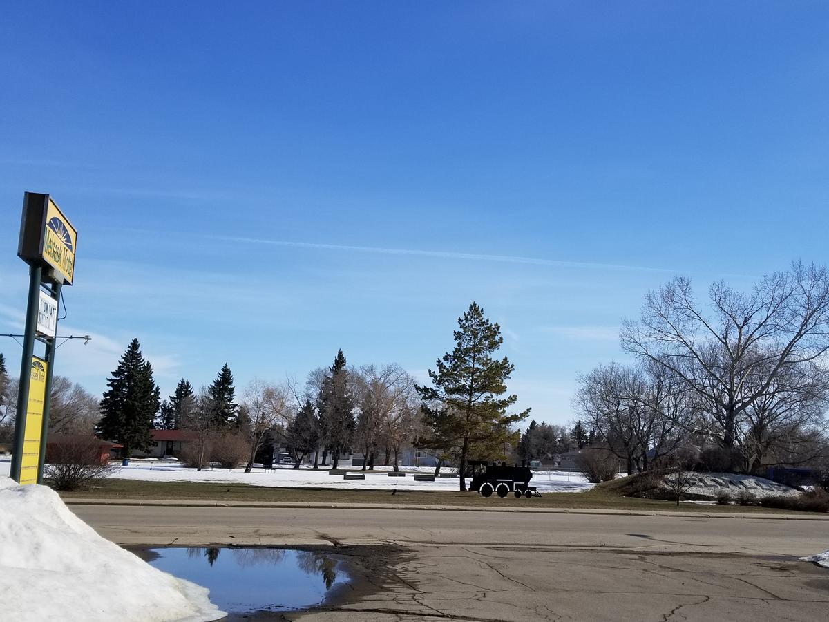 Melsask Motel Melville Zewnętrze zdjęcie