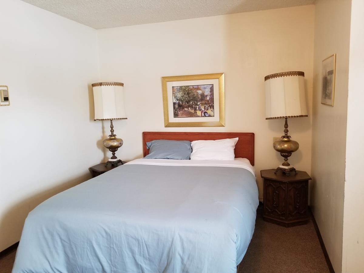 Melsask Motel Melville Zewnętrze zdjęcie