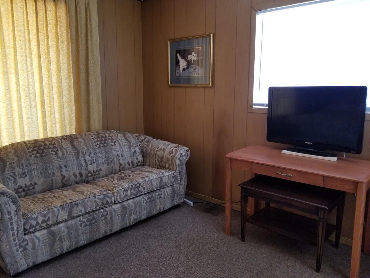 Melsask Motel Melville Zewnętrze zdjęcie