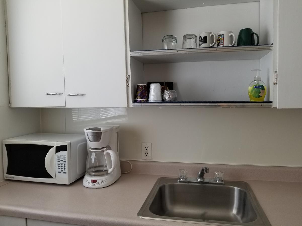 Melsask Motel Melville Zewnętrze zdjęcie