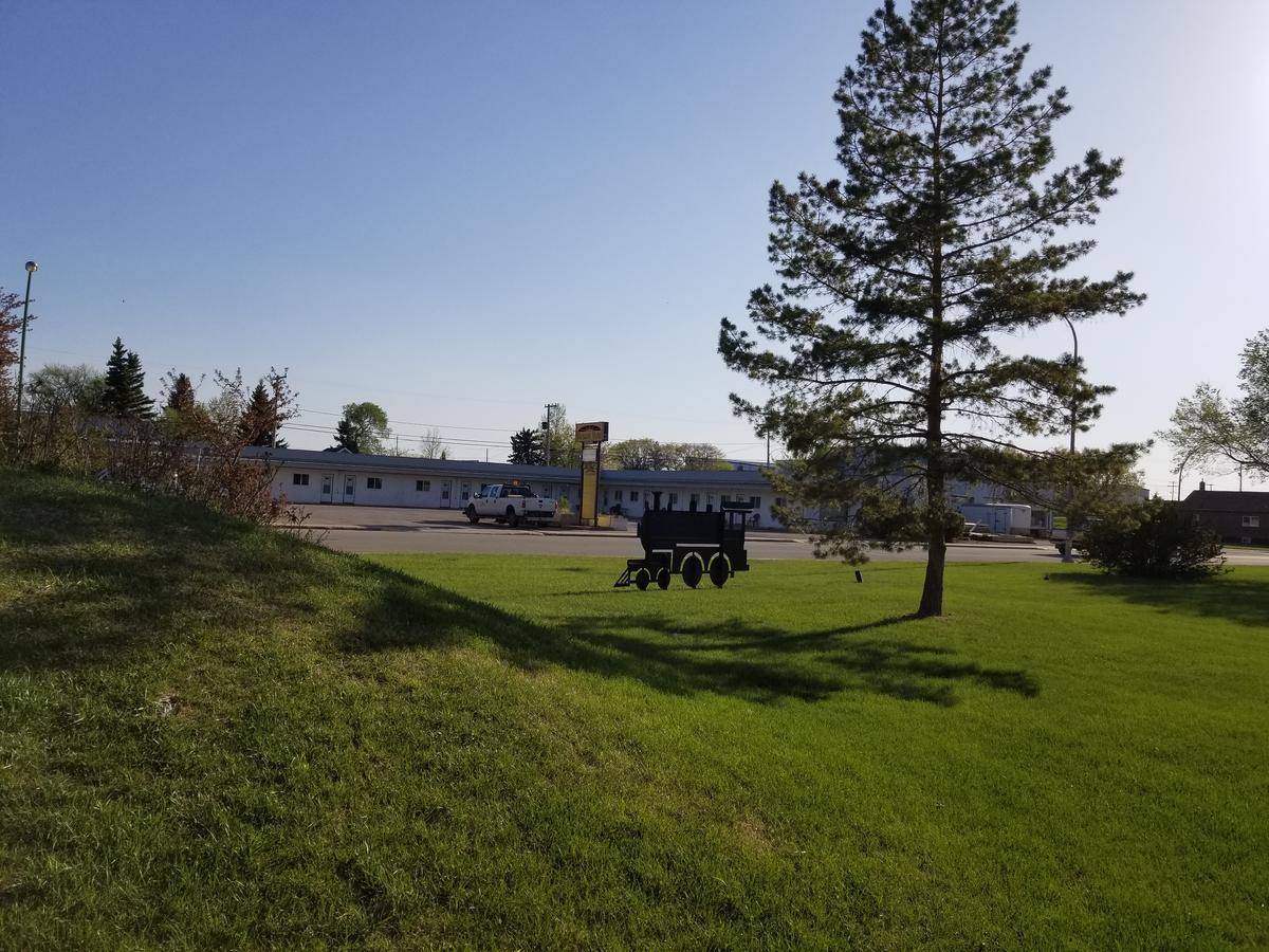 Melsask Motel Melville Zewnętrze zdjęcie